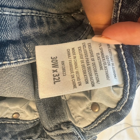 Shyanne Jeans - Picture 3 of 3